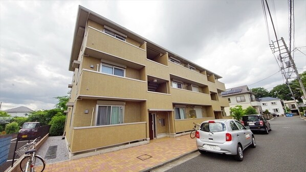 ペルル・ドミールの物件外観写真